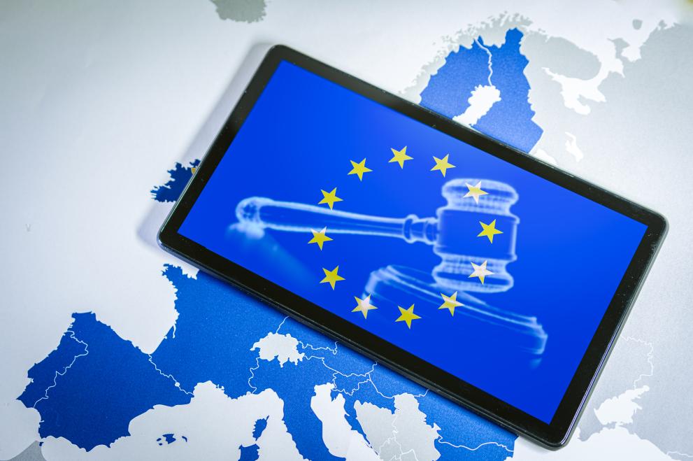 Cambiamento all'orizzonte: Apple aggiorna l'App Store per soddisfare gli standard dell'UE Apple apporta modifiche alla politica dell'App Store per conformarsi ai requisiti dell'UE