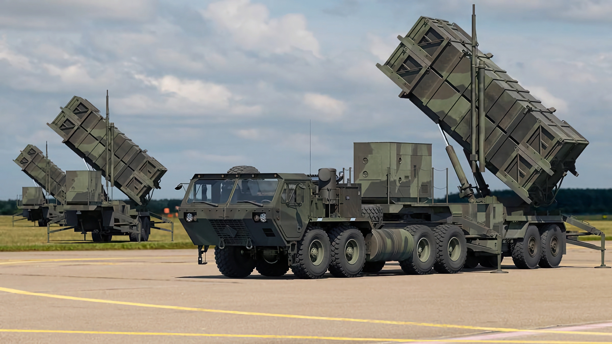 La Germania trasferisce all'Ucraina ulteriori lanciatori per i SAM Patriot, un nuovo lotto di veicoli fuoristrada Bandvagn 206 e UAV Vector La Germania trasferisce all'Ucraina ulteriori lanciatori per i SAM Patriot, un nuovo lotto di veicoli fuoristrada Bandvagn 206 e UAV Vector