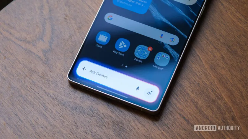 Ultimo aggiornamento Android: supporto per le estensioni Gemini sulla schermata di blocco Google porta le estensioni Gemini al blocco schermo di Android