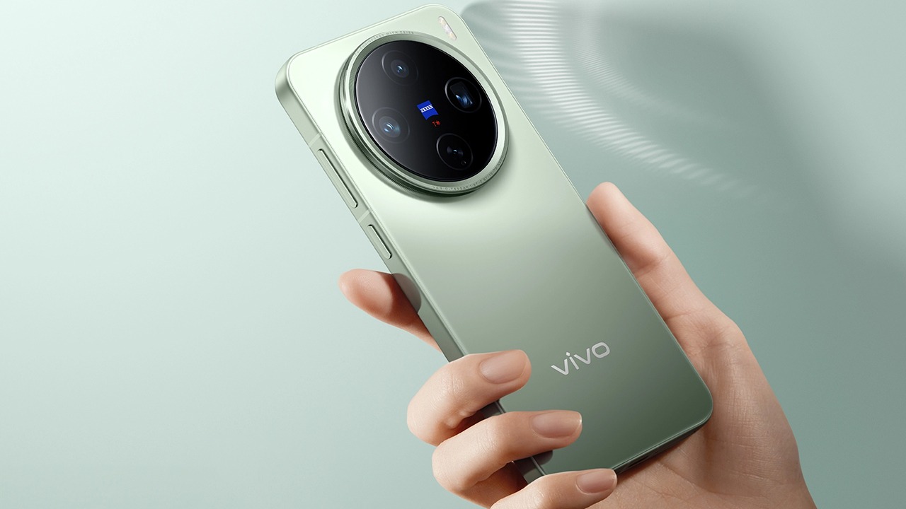 Smartphone Vivo S30 Pro Mini: quando compattezza e prestazioni si uniscono Vivo annuncia S30 Pro Mini: fotocamera potente in un design compatto