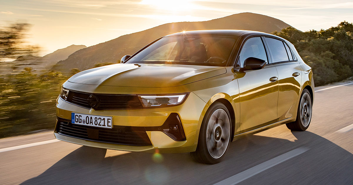 Maggiore potenza e autonomia allo stesso prezzo: Opel ha svelato l'Astra aggiornata e l'Astra Sports Tourer PHEV Maggiore potenza e autonomia allo stesso prezzo: Opel ha svelato l'Astra aggiornata e l'Astra Sports Tourer PHEV
