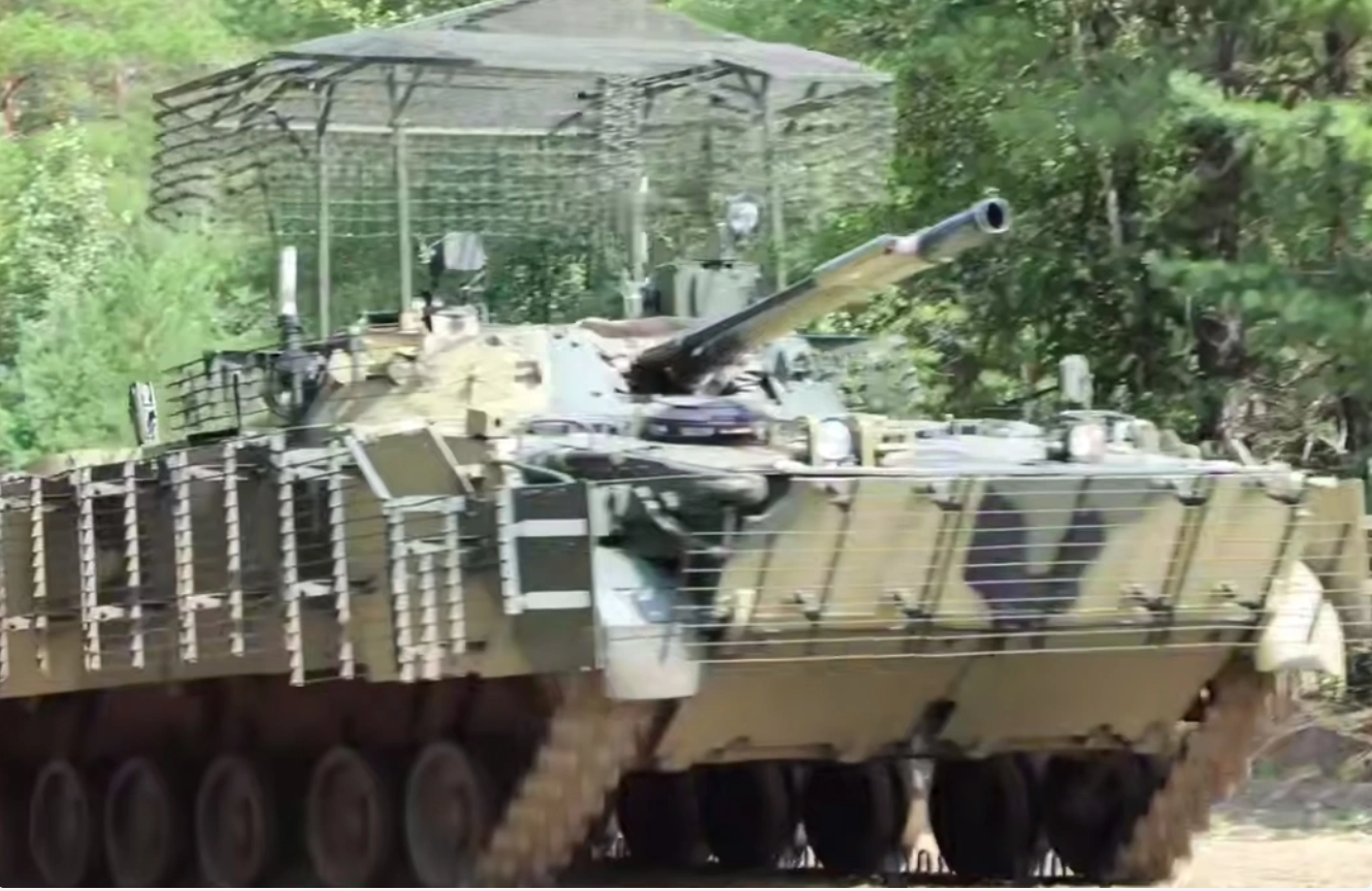 Cambiamenti qualitativi nell'equipaggiamento militare: BMP-3 modernizzato Panoramica del BMP-3 moderno: le tecnologie future sono già qui