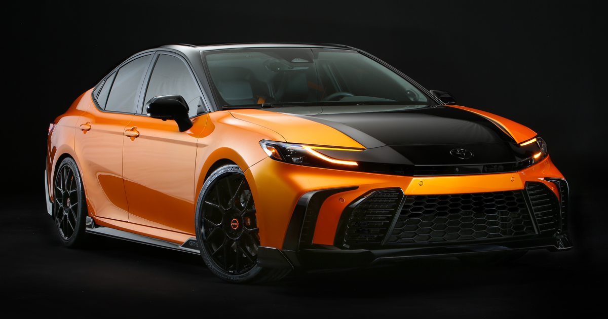 Toyota Camry GT-S Concept: Dove l'Innovazione Incontra la Strada Svelando il Futuro: Toyota Camry GT-S Concept alla Ribalta