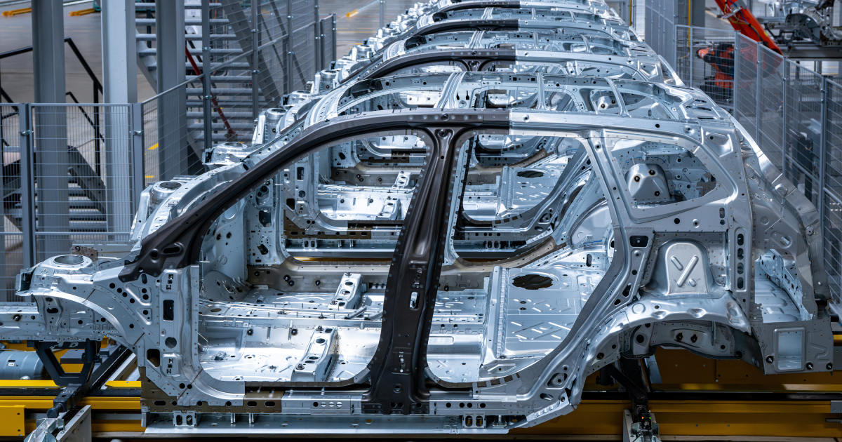 Come l'innovazione automobilistica sta trasformando l'industria Innovazione nell'industria automobilistica: come la tecnologia sta cambiando il futuro della guida