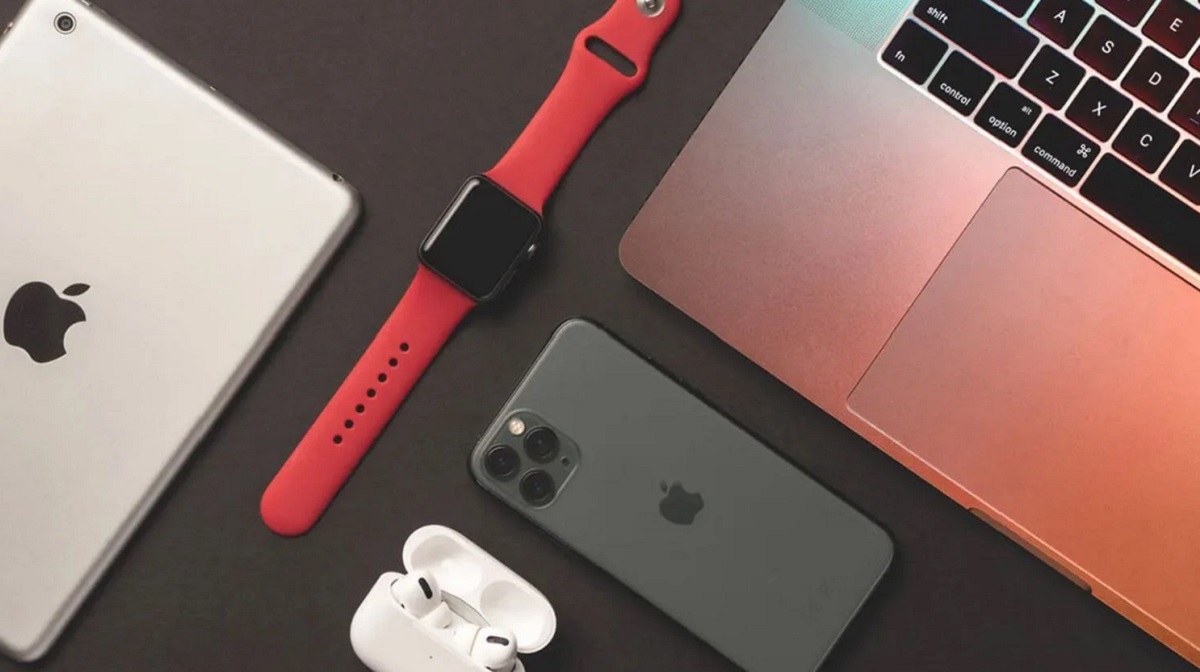 Da iPhone a MacBook: l'evoluzione dei dispositivi Apple Cosa c'è di nuovo nei dispositivi innovativi di Apple?