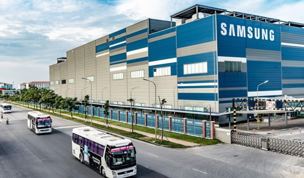 Slancio tecnologico: lo stabilimento Samsung ispira il futuro della tecnologia in Asia La fabbrica di Samsung in Vietnam: sviluppo rapido e tecnologia all'avanguardia