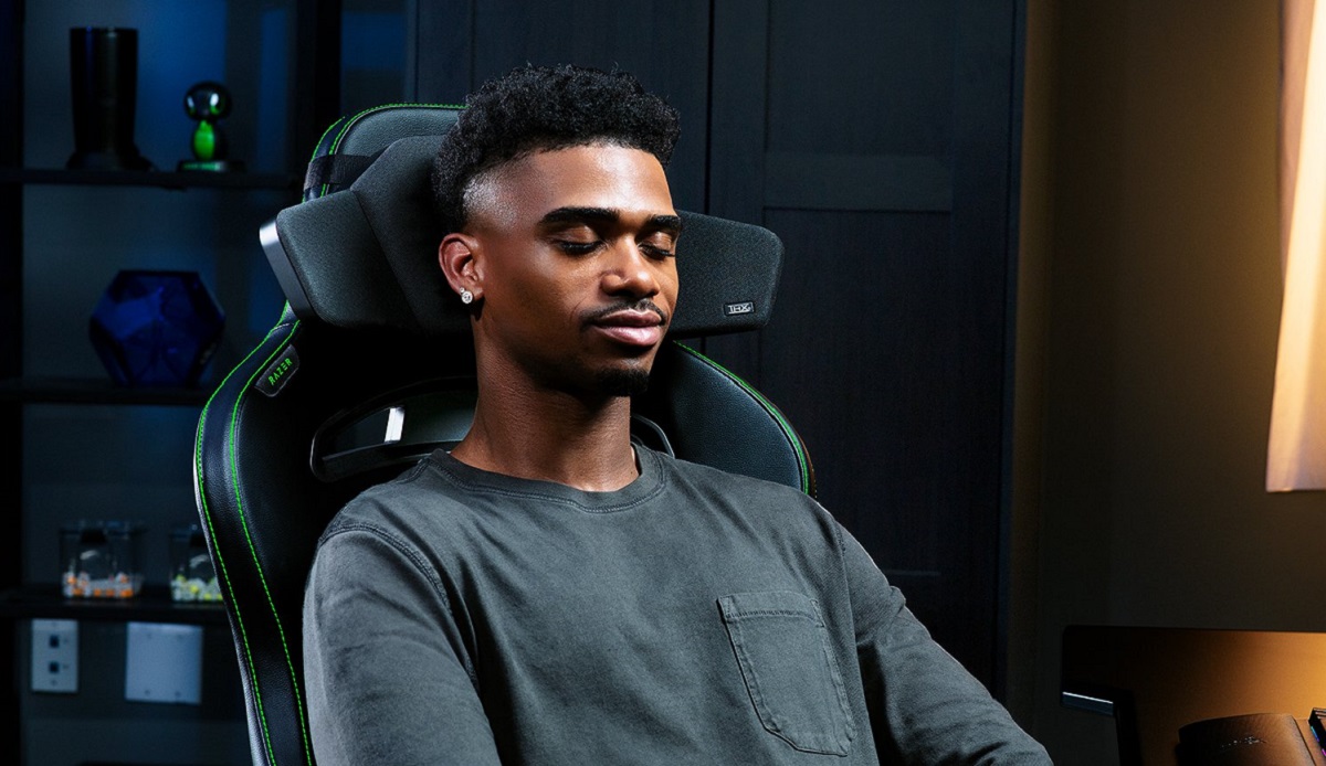 Razer ha svelato un accessorio insolito per i videogiocatori - il cuscino per cuffie Clio, che offre comfort e qualità del suono Razer ha svelato un accessorio insolito per i videogiocatori - il cuscino per cuffie Clio, che offre comfort e qualità del suono