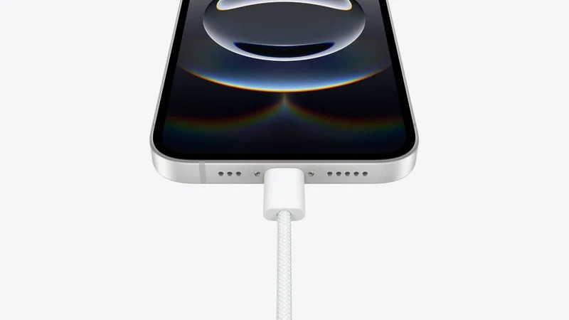 iPhone 16e senza MagSafe: L'opinione di Apple sul futuro della ricarica wireless Apple dice addio a MagSafe: perché l'iPhone 16e non avrà la ricarica magnetica