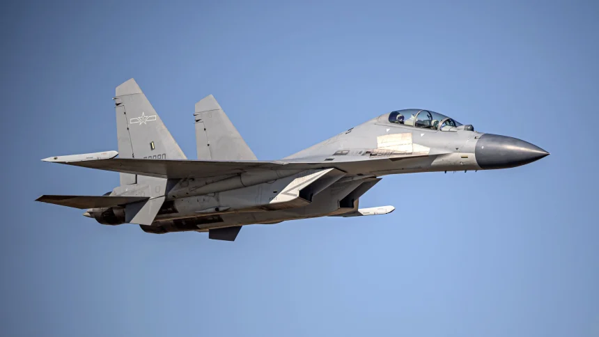 Immagine del caccia J-16: Analisi e specifiche tecniche dell'aviazione cinese Caccia cinese J-16: Cosa si sa sull'immagine più recente