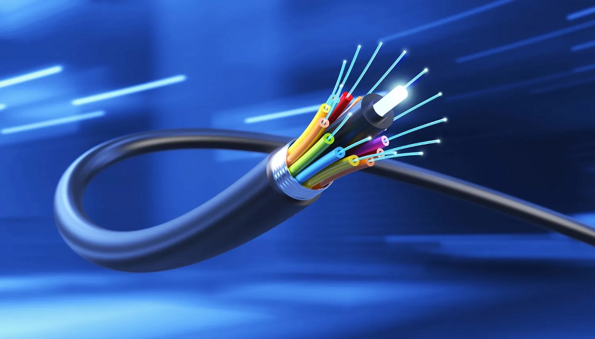 Velocità della luce: come funziona il cavo in fibra ottica Fibre ottiche: una rivoluzione nella trasmissione dei dati