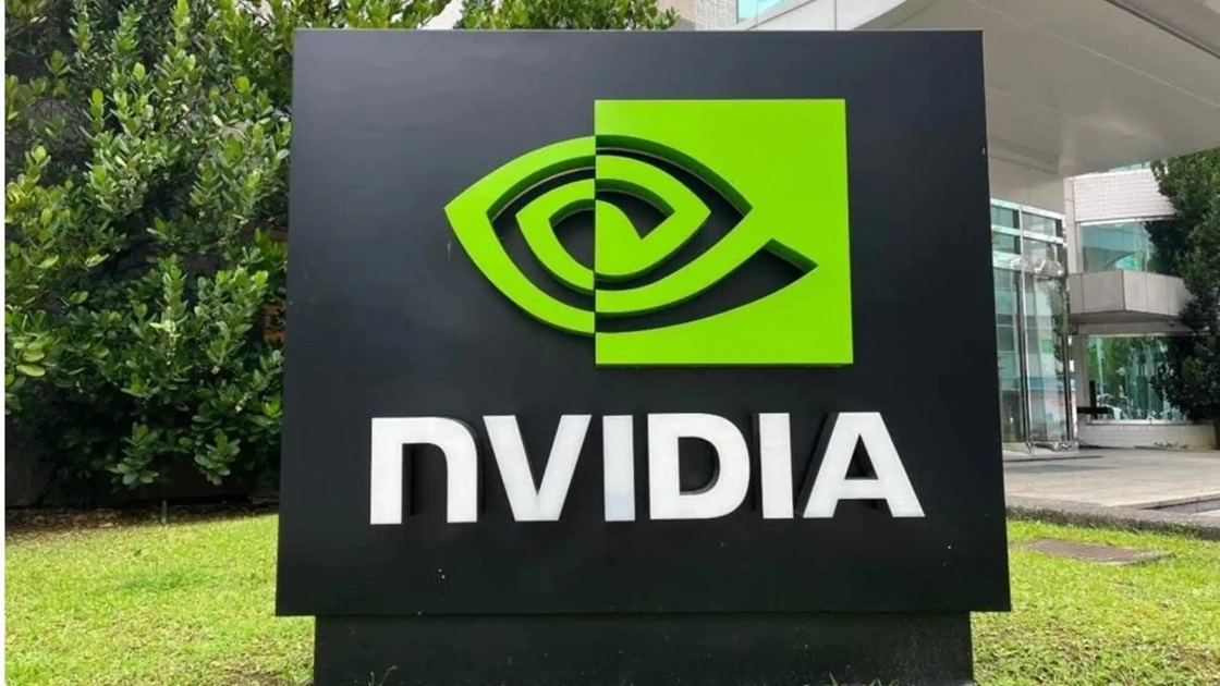 Logo Nvidia: Come l'Azienda Crea il Suo Linguaggio Visivo Evoluzione del logo Nvidia: La storia del design dell'azienda