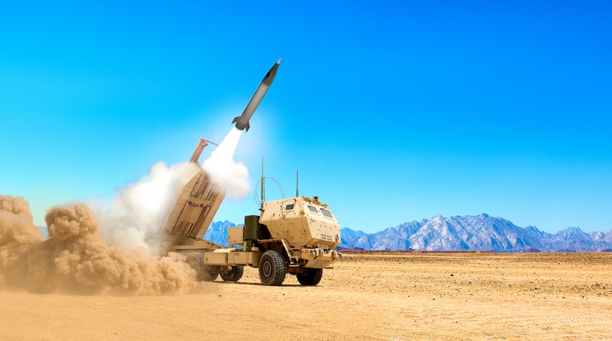 Installazione del PrSM negli HIMARS: Cosa significa per la guerra moderna HIMARS affronta il PrSM: una nuova era di portata e precisione