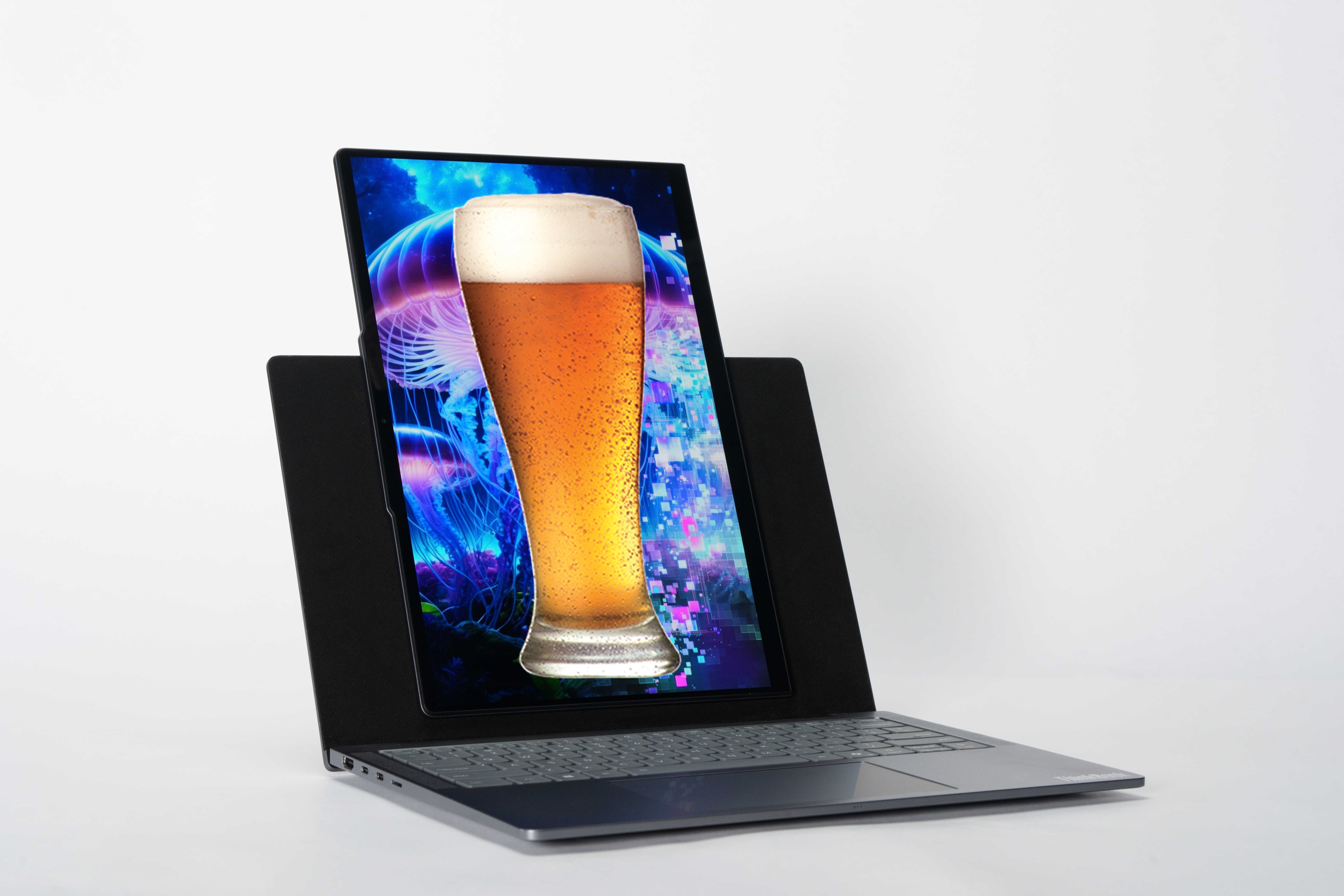 Lenovo Project Pico: dimensioni ridotte, grandi possibilità Il progetto Pico di Lenovo: uno sguardo al futuro della tecnologia compatta
