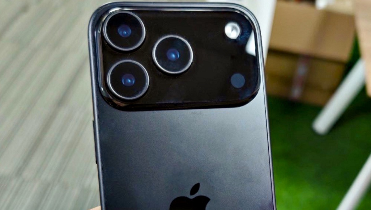 Prossimo grande passo nella tecnologia mobile: tutti gli occhi sull'iPhone 16 Pro Max Specifiche e caratteristiche rumorate: cosa aspettarsi dall'iPhone 16 Pro Max