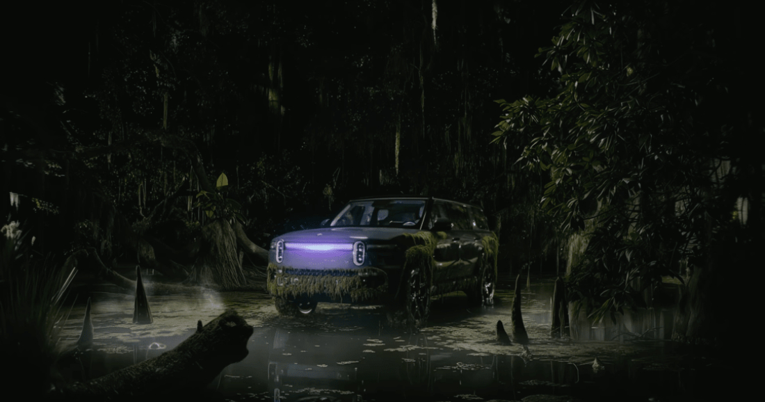 Pronto per la Spaventosità: Rivian R1S Mostra il Potenziale della Modalità 'Palude Inquietante' Rivian R1S ha Ottenuto una Nuova Spaventosa Modalità: Dettagli su 'Palude Inquietante'