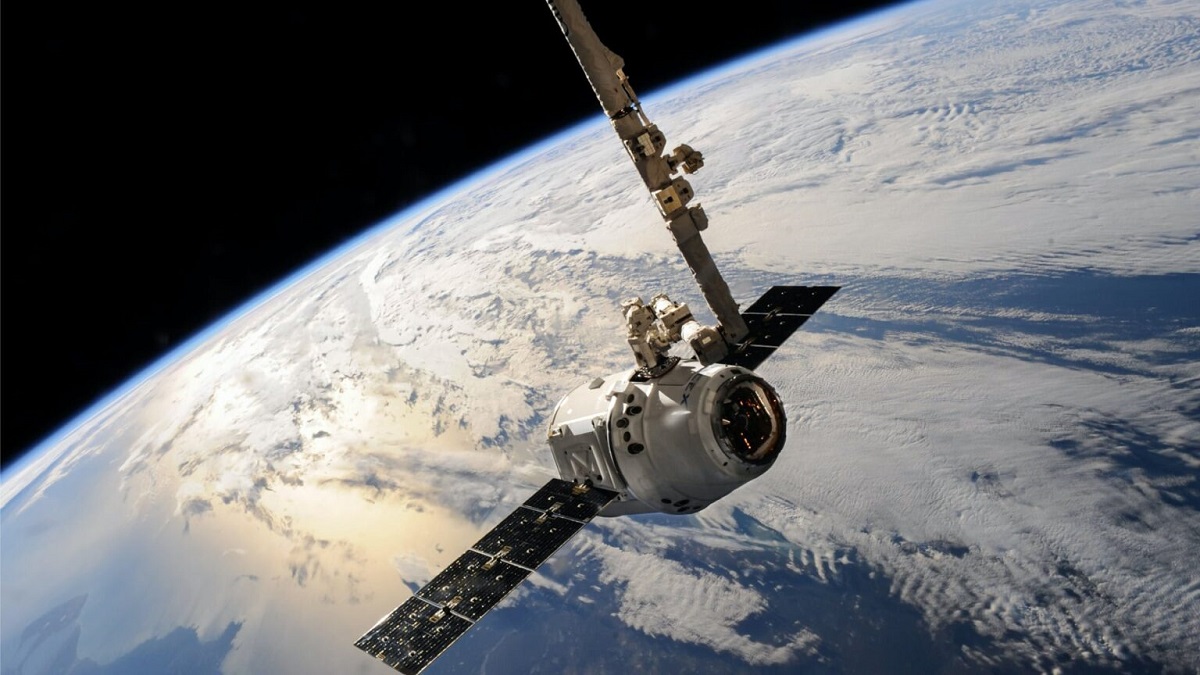 Starlink è andato in orbita: una rete spaziale per il mondo Essere online: SpaceX lancia con successo il satellite Starlink