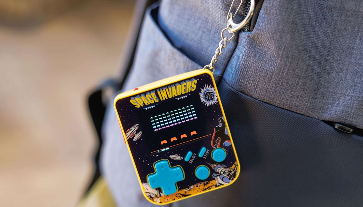 Una nuova era del gaming portatile con Super Micro Keychain Gamer Super Micro Keychain Gamer Mini Console: Gioca in movimento