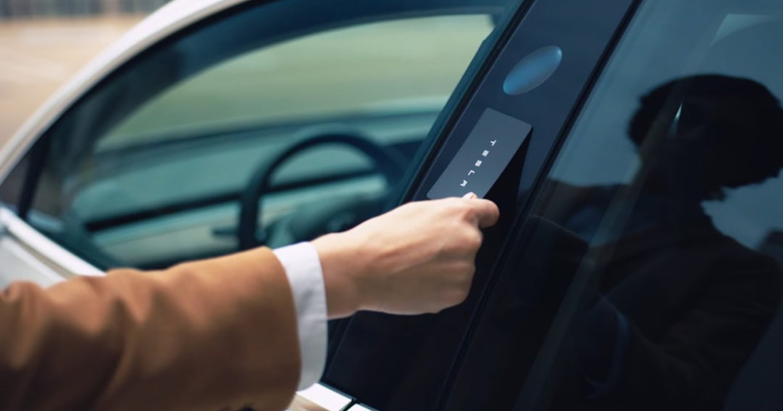 Sbloccando l'Innovazione: La Carta Elettronica Tesla Spiegata La Carta Elettronica Tesla: Un Tocco Moderno alla Sicurezza delle Auto