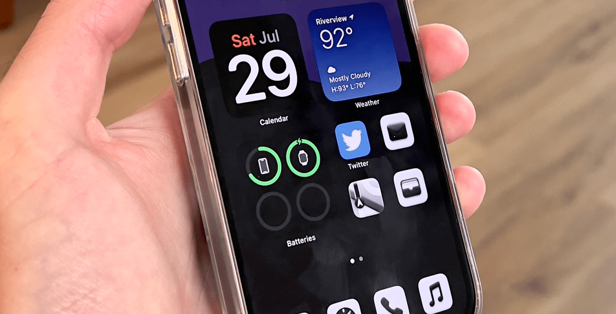 Gli utenti vendono l'iPhone con il vecchio logo di Twitter - L'iPhone 11 Pro Max viene venduto a 25.000 dollari su eBay Gli utenti vendono l'iPhone con il vecchio logo di Twitter - L'iPhone 11 Pro Max viene venduto a 25.000 dollari su eBay
