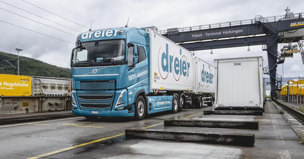 La rivoluzione elettrica nei trasporti: Volvo presenta il camion Incontra: il camion elettrico ecologico di Volvo