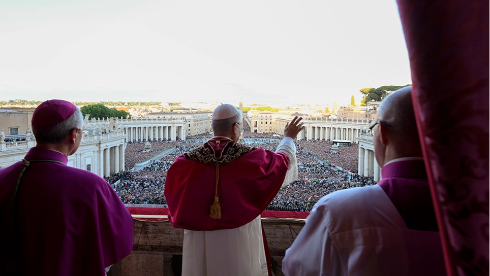 Discorso Papale: Messaggi Chiave dal Balcone della Basilica di San Pietro