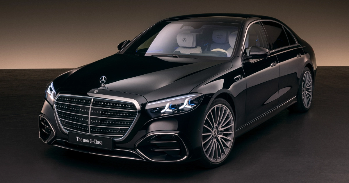 Primo Sguardo: La Futuristica 2026 Mercedes-Benz S-Class Ridefinisce il Lusso