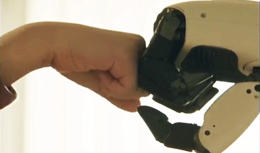 Assistente robotico CLOiD: Una nuova era nella robotica