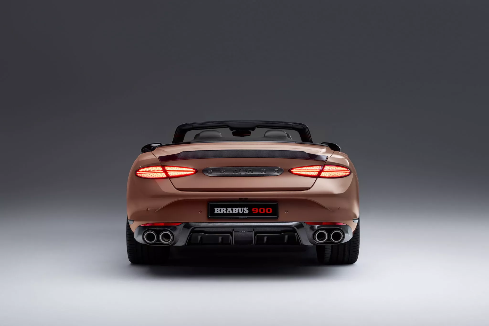 Interno del Brabus 900 GTC