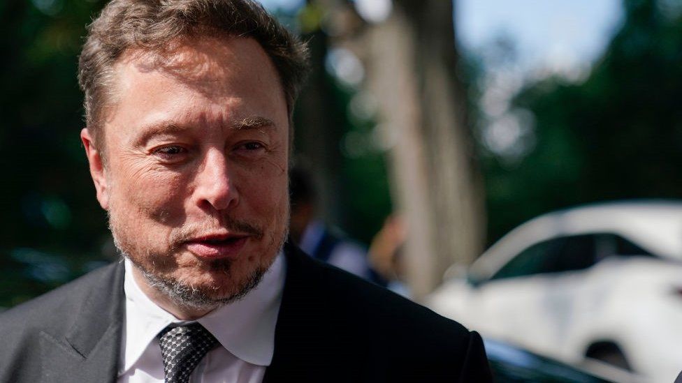 Elon Musk ritiene che l'intelligenza artificiale "verde" possa distruggere l'umanità Elon Musk ritiene che l'intelligenza artificiale "verde" possa distruggere l'umanità