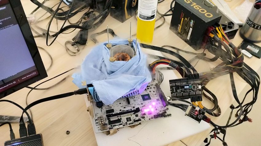 Intel Core i9-13900K ha battuto il record mondiale di overclocking tra i processori consumer, che durava da più di otto anni-2