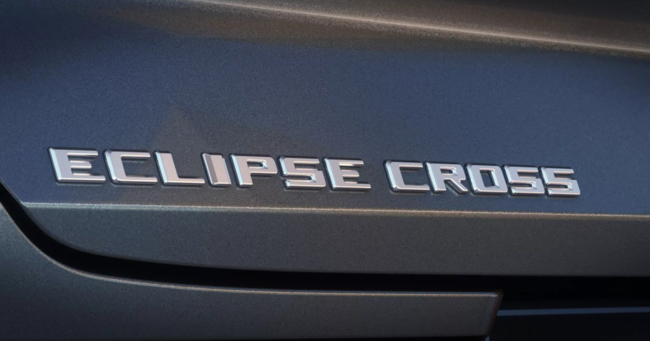 Parte anteriore Mitsubishi Eclipse Cross nello stile Dynamic Shield Parte anteriore Mitsubishi Eclipse Cross nello stile Dynamic Shield