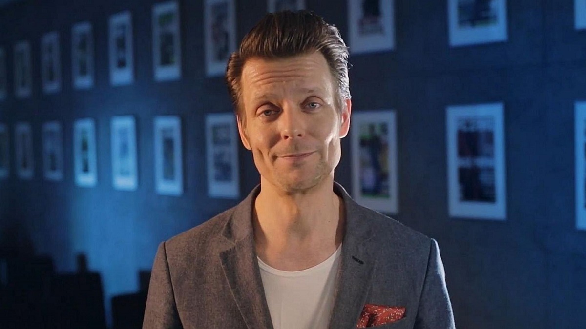 Sam Lake, direttore creativo di Remedy Entertainment, ha accennato alla partecipazione al Summer Game Fest: lì potrebbe svelare il componente aggiuntivo Night Springs per Alan Wake 2. Sam Lake, direttore creativo di Remedy Entertainment, ha accennato alla partecipazione al Summer Game Fest: lì potrebbe svelare il componente aggiuntivo Night Springs per Alan Wake 2.
