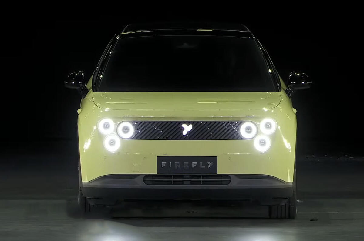 Auto elettrica Firefly - vista 1 Auto elettrica Firefly - vista 1