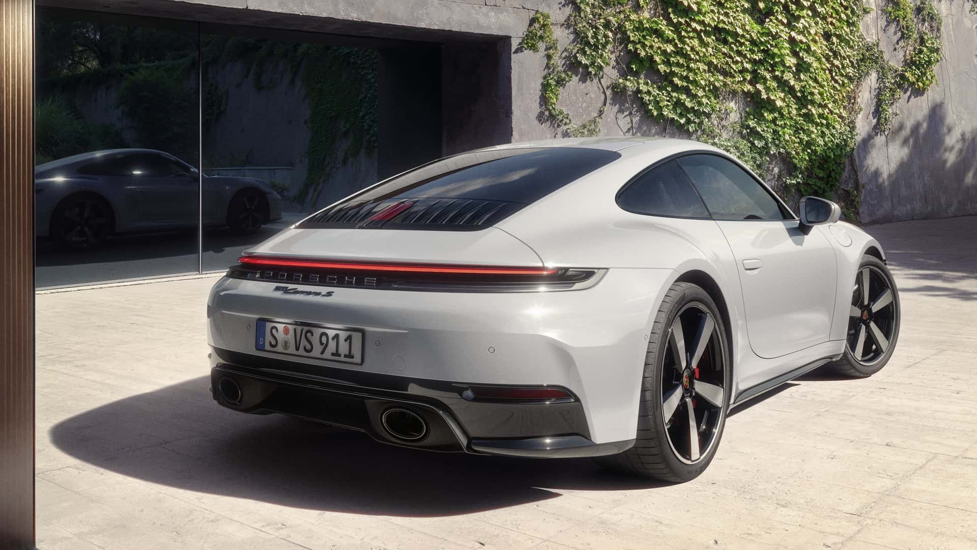 Interni della Porsche 911 Carrera S 2025 Interni della Porsche 911 Carrera S 2025