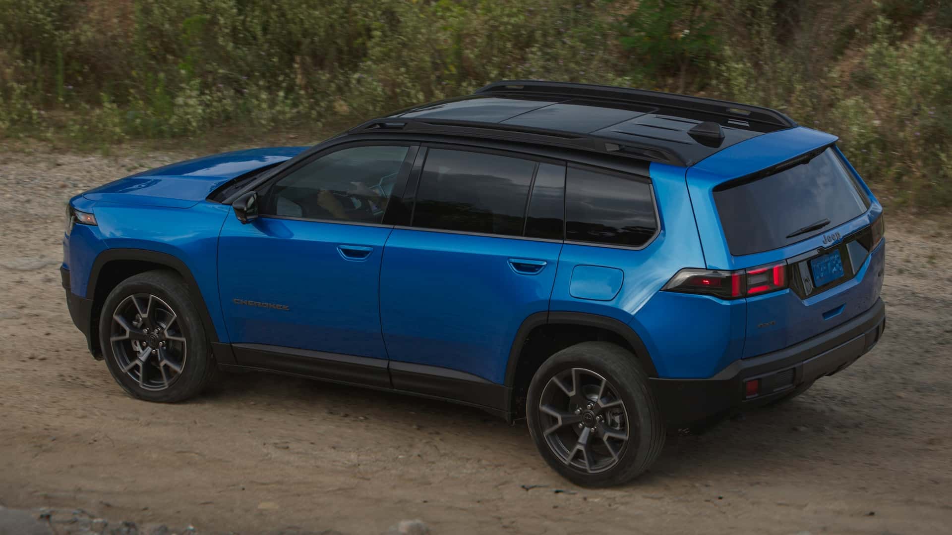 Nuova Jeep Cherokee 2026, vista posteriore Nuova Jeep Cherokee 2026, vista posteriore