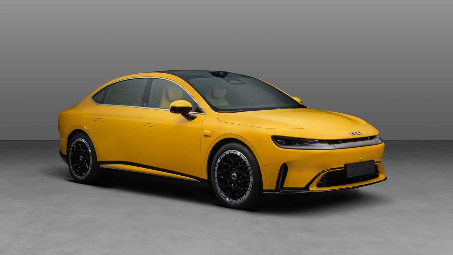 Vista del paraurti anteriore della Smart #6