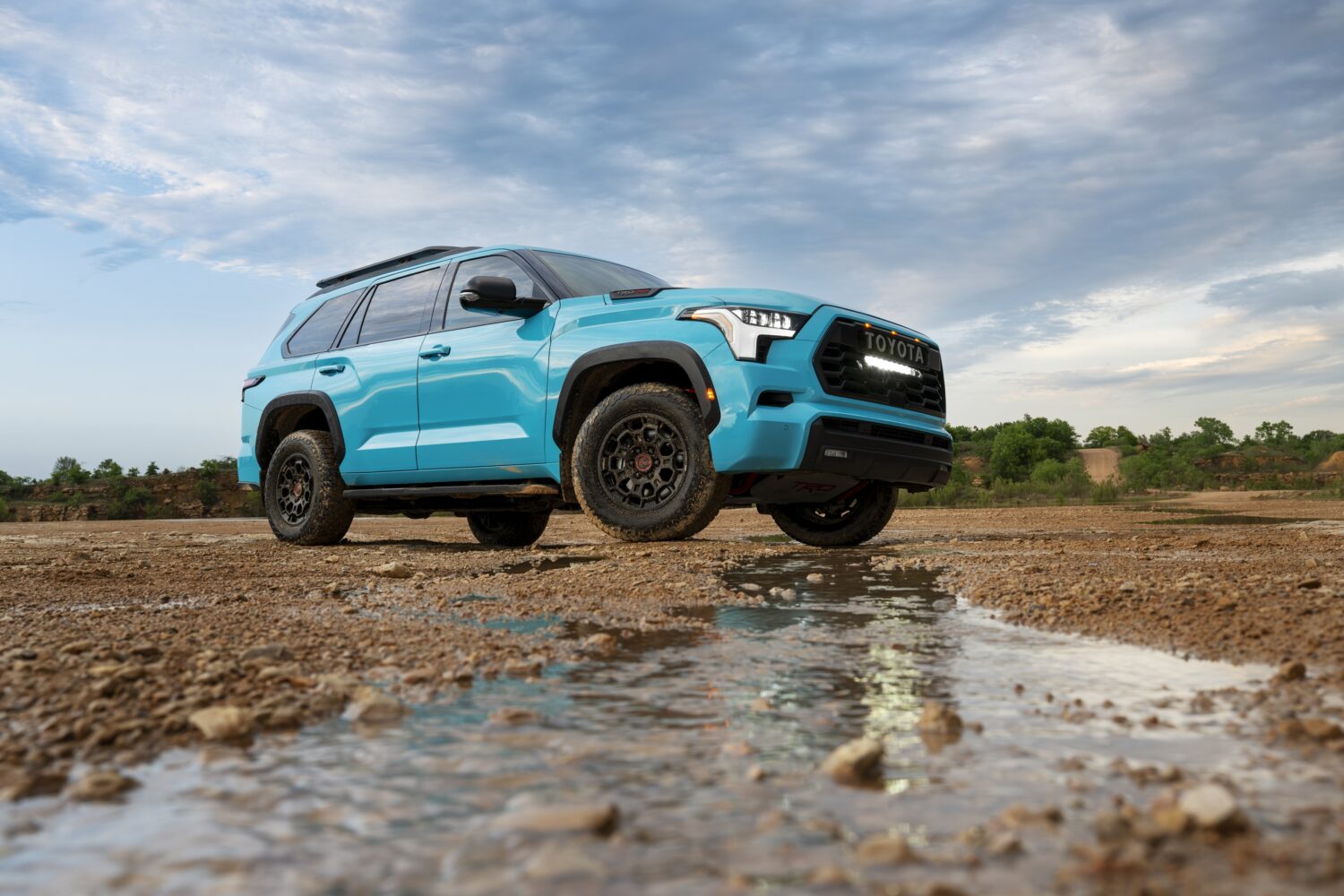 Toyota Sequoia 2026 TRD Pro Wave Maker Immagine 2