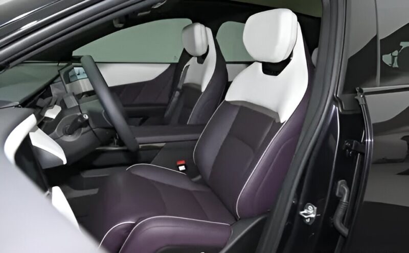 Mazda EZ-60 interno Mazda EZ-60 interno