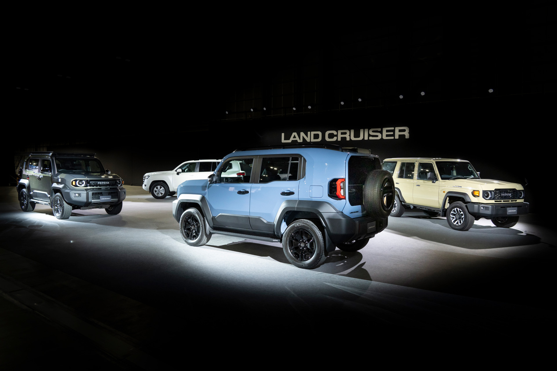 Toyota Land Cruiser FJ - dettagli interni