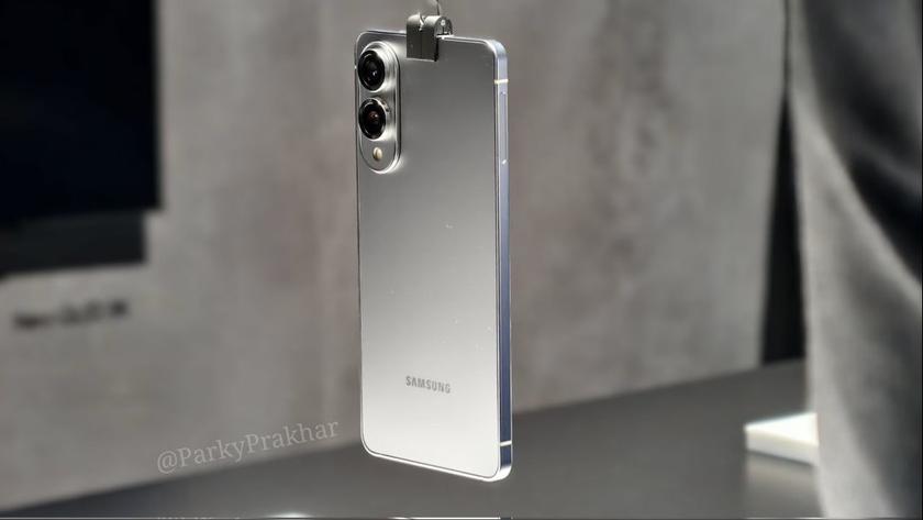 Galaxy S25 Edge. Illustrazione di @ParkyPrakhar