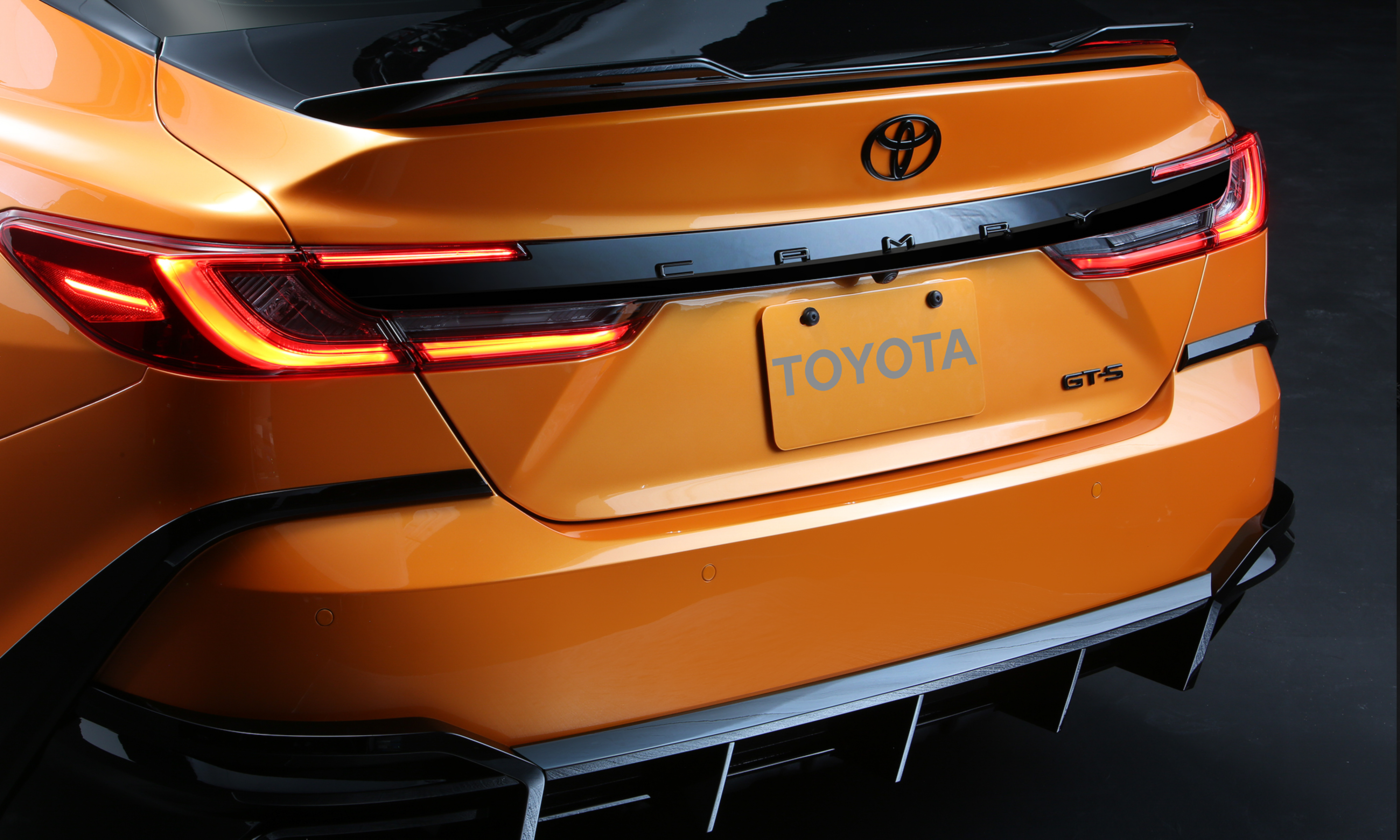Dettagli esterni Toyota Camry GT-S Dettagli esterni Toyota Camry GT-S