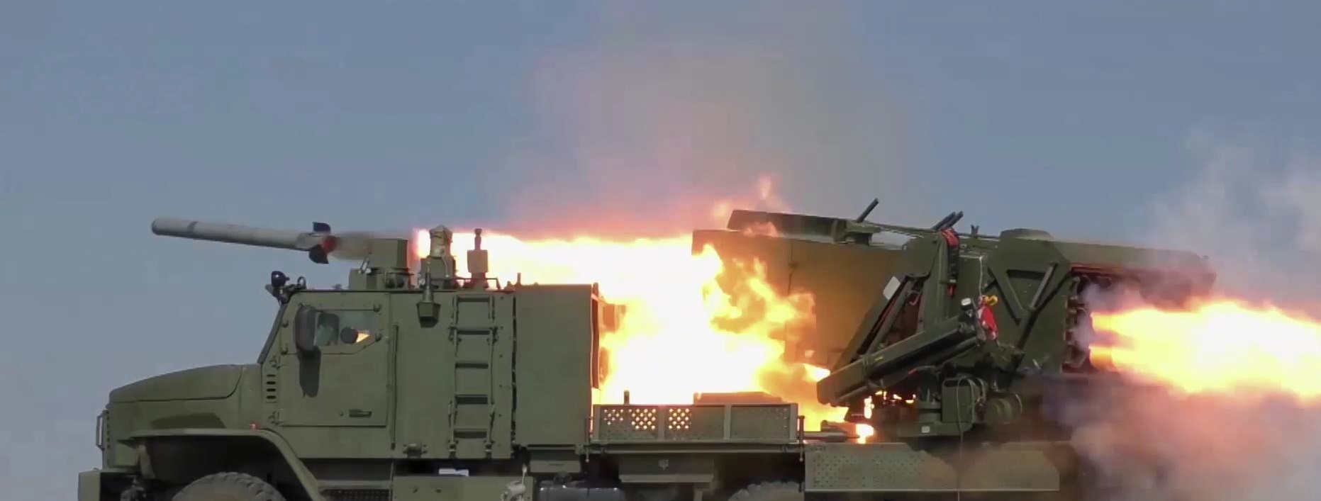 I russi hanno nuovamente affermato che l'Ucraina stava utilizzando l'ultimo sistema di lanciafiamme pesanti TOS-2 "Tosochka" con missili termobarici, ma ancora una volta senza prove. I russi hanno nuovamente affermato che l'Ucraina stava utilizzando l'ultimo sistema di lanciafiamme pesanti TOS-2 "Tosochka" con missili termobarici, ma ancora una volta senza prove.