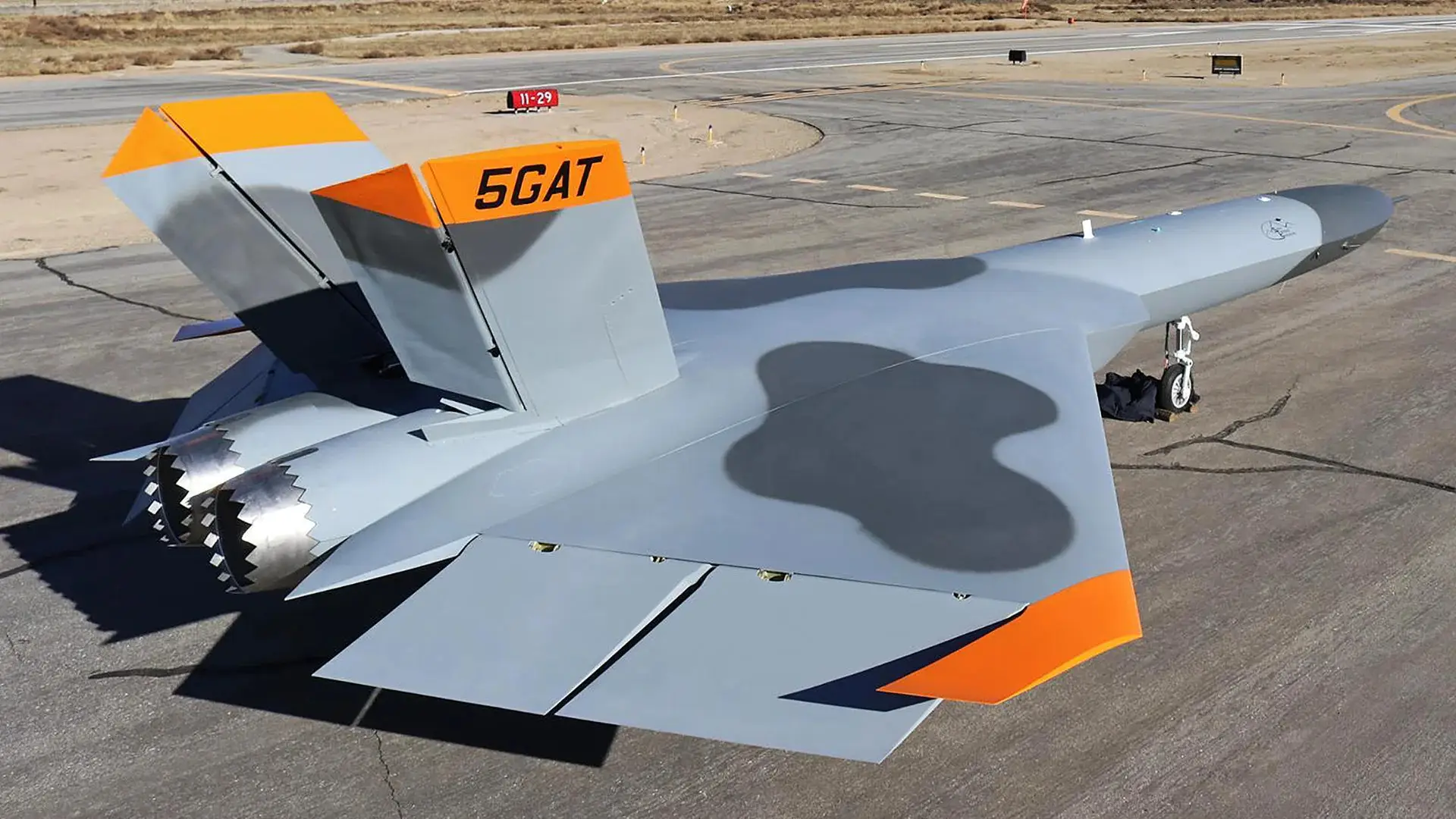 Gli Stati Uniti costruiranno un drone 5GAT che imiterà il caccia russo di quinta generazione Su-57 e il J-20 cinese.