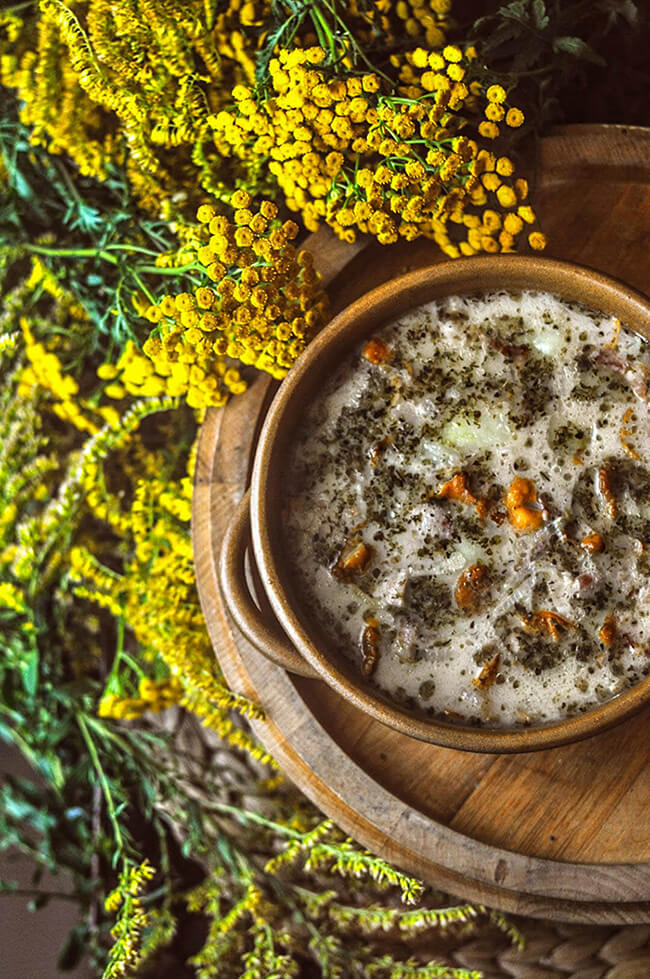 Stufato di The Witcher: è aperto il pre-ordine per il coloratissimo libro di cucina basato sull'universo di The Witcher. Potrete cucinare 80 piatti unici a partire da una grande varietà di alimenti.-4 Stufato di The Witcher: è aperto il pre-ordine per il coloratissimo libro di cucina basato sull'universo di The Witcher. Potrete cucinare 80 piatti unici a partire da una grande varietà di alimenti.-4