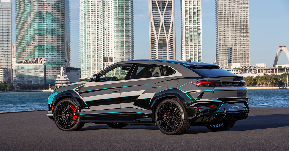 Parte della verniciatura unica della Lamborghini Urus SE