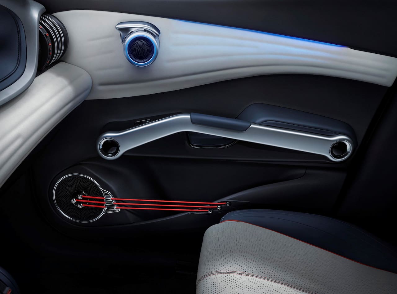 BYD svela un crossover elettrico con 510 km di autonomia, al prezzo di circa 25.000 dollari-8