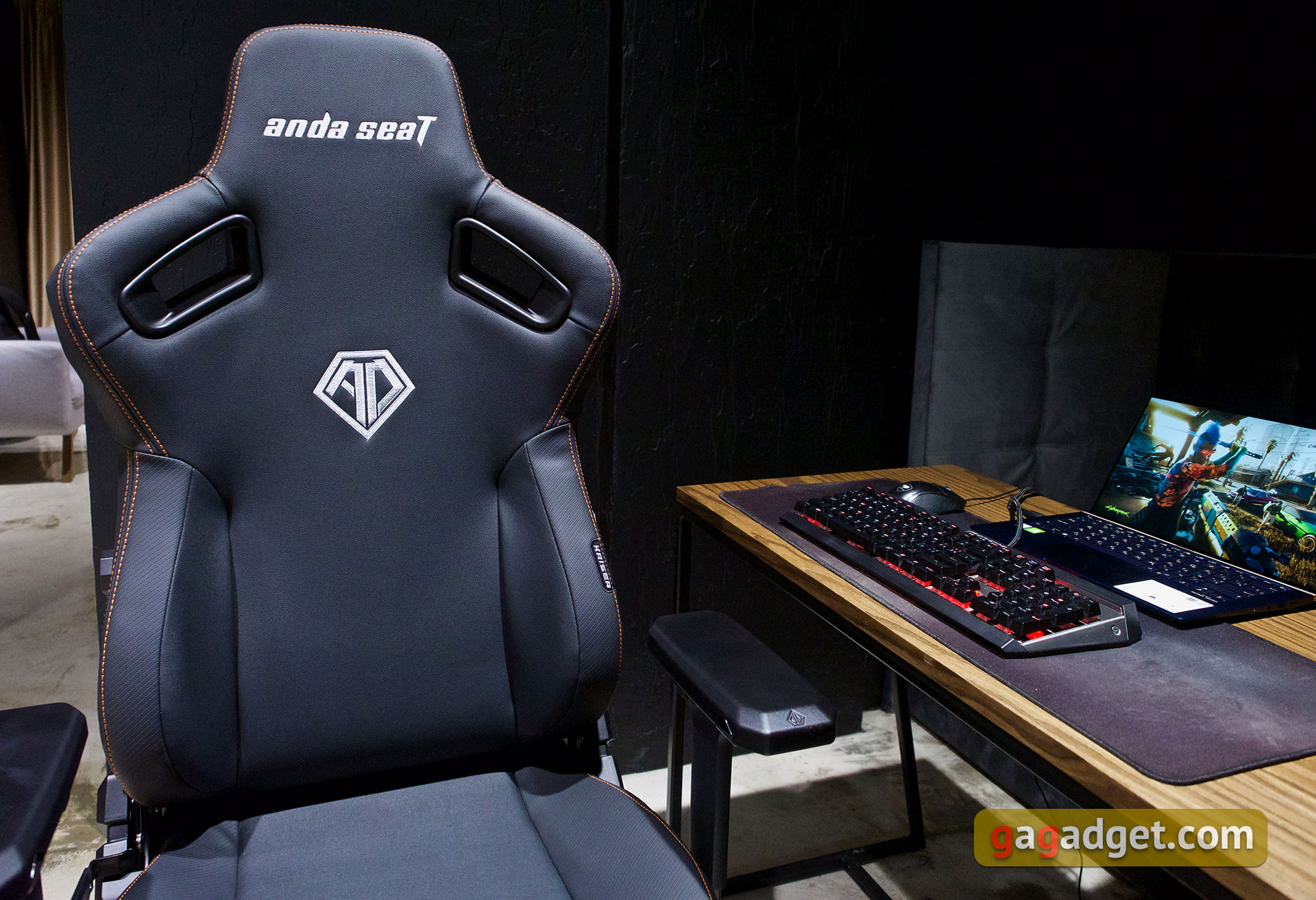 Trono per il gioco: una recensione dell'Anda Seat Kaiser 3 XL-5 Trono per il gioco: una recensione dell'Anda Seat Kaiser 3 XL-5