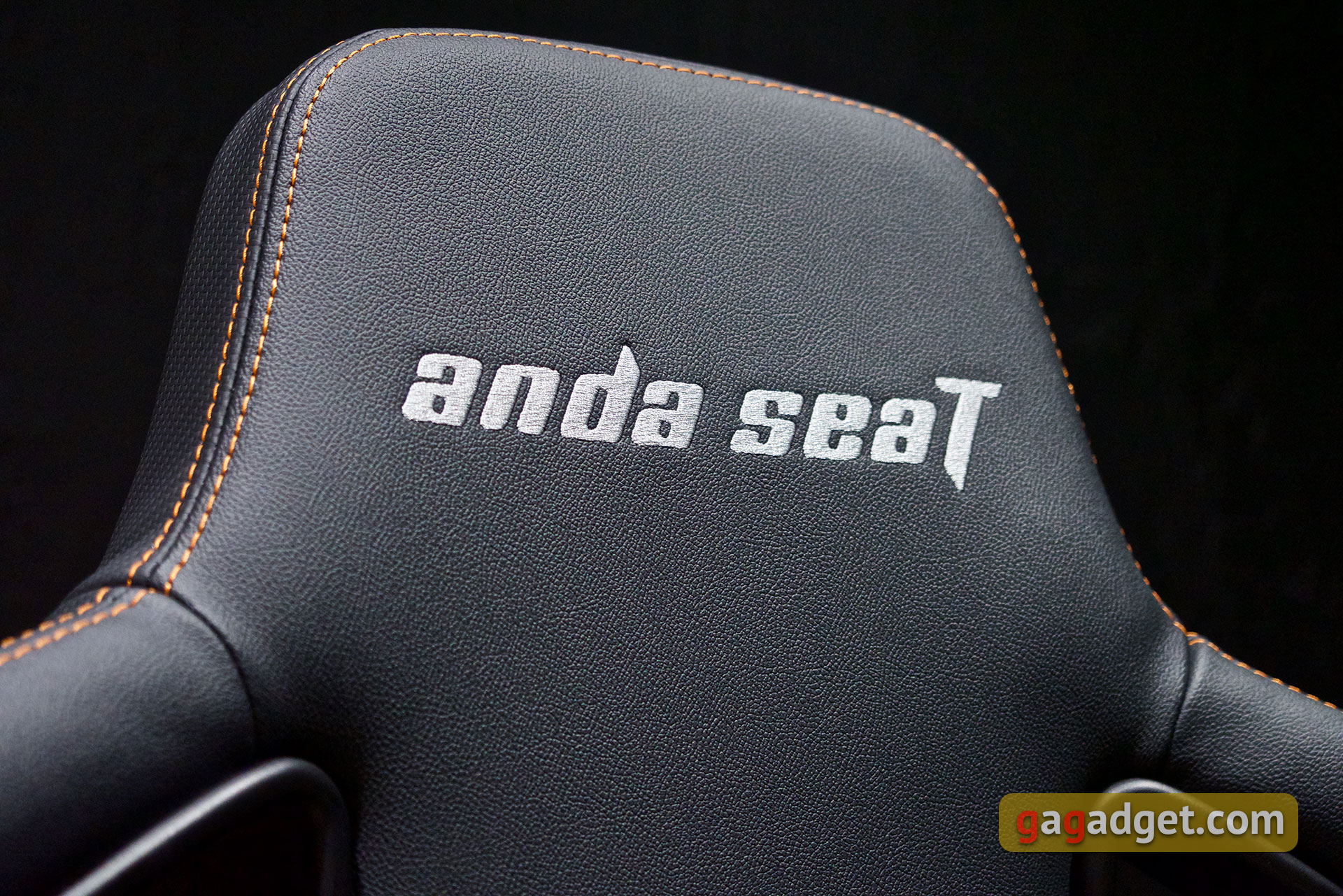 Trono per il gioco: una recensione dell'Anda Seat Kaiser 3 XL-15 Trono per il gioco: una recensione dell'Anda Seat Kaiser 3 XL-15