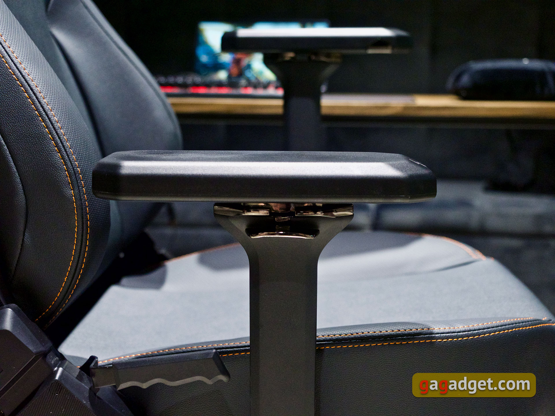 Trono per il gioco: una recensione dell'Anda Seat Kaiser 3 XL-36 Trono per il gioco: una recensione dell'Anda Seat Kaiser 3 XL-36