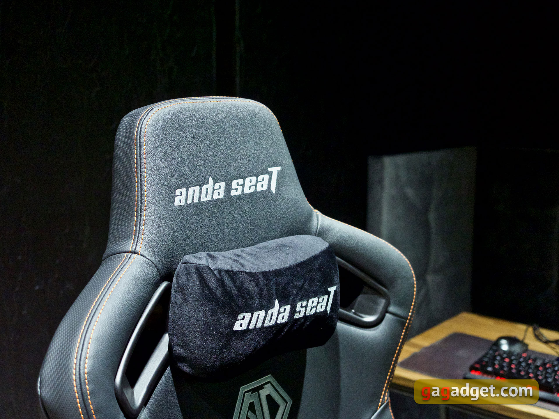 Trono per il gioco: una recensione dell'Anda Seat Kaiser 3 XL-50 Trono per il gioco: una recensione dell'Anda Seat Kaiser 3 XL-50